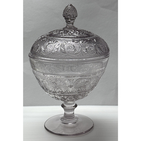 Duncan Miller Sandwich Glass Pale Lavender Lilac Covered Candy Dish Pedestal - Picture 1 of 12